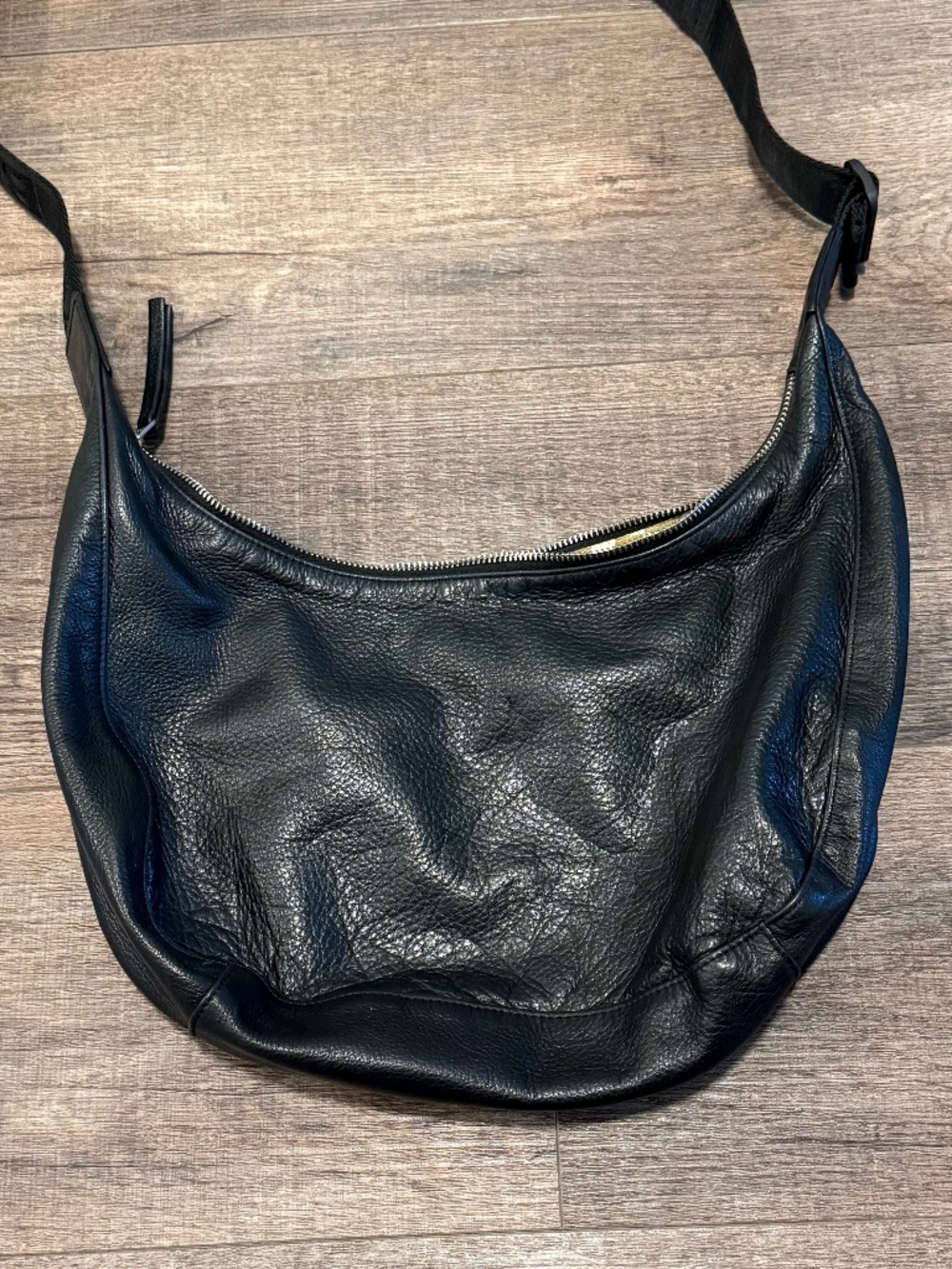 Baggu Leather Deadstock Crescent - Picture 8 of 8